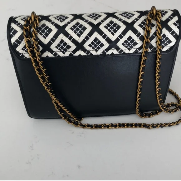 đź’•SALEđź’•Tory Burch Robinson woven satchel - Picture 5 of 9